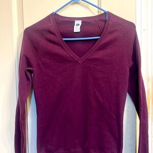 Women’s size small purple Gap sweater